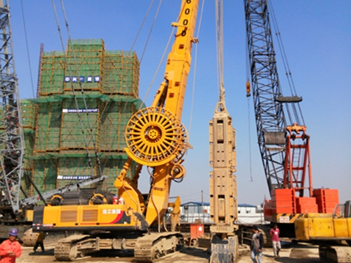 徐工XG600D連(lian)續牆抓鬥(dòu)上海灘秀(xiu)大鍋重器(qì)風采